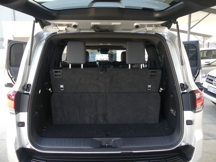 2024 Toyota Landcruiser VX