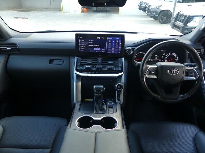 2024 Toyota Landcruiser VX
