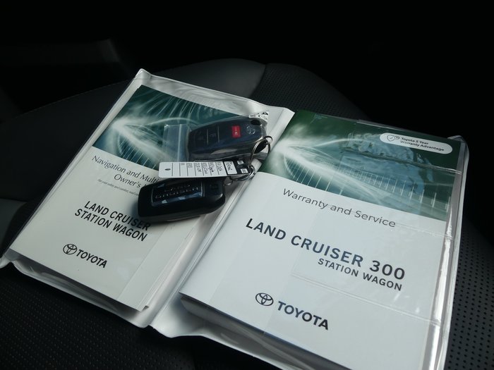 2024 Toyota Landcruiser VX