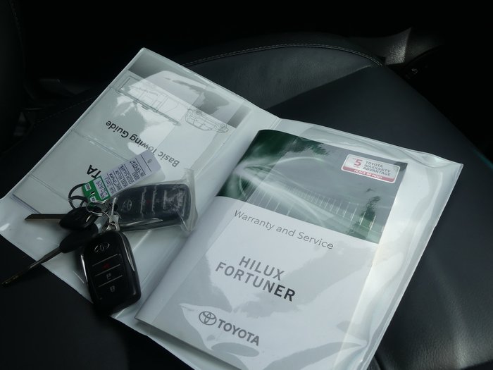 2021 Toyota Hilux SR5