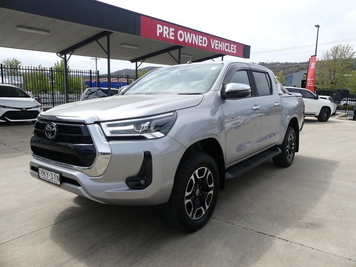 2021 Toyota Hilux SR5