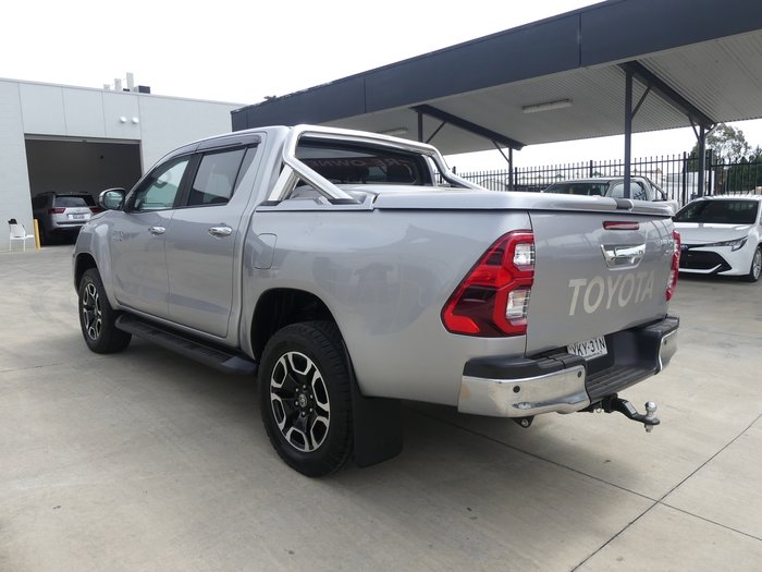 2021 Toyota Hilux SR5