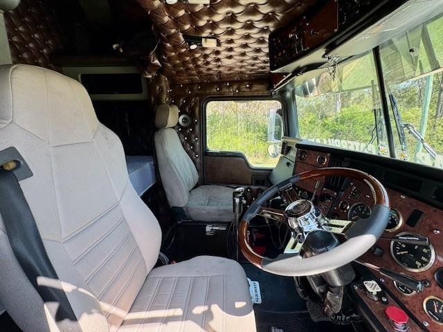 2007 Kenworth T904, Cat C15 With 0Kms On Reman Engine, 18Sp, 90T Rated,