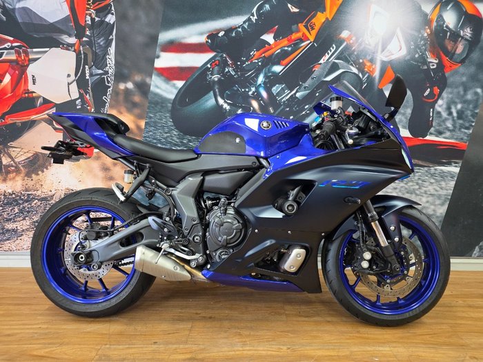 2022 Yamaha YZF-R7HO Black