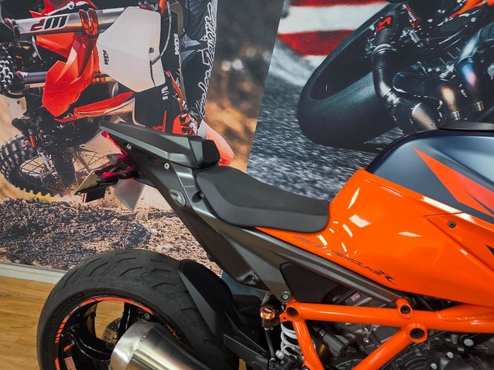 2020 Ktm 1290 SUPER DUKE R ORANGE