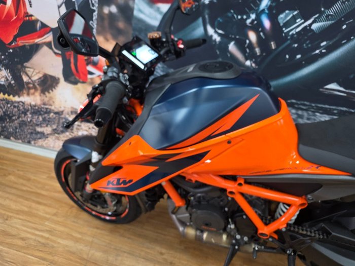 2020 Ktm 1290 SUPER DUKE R ORANGE
