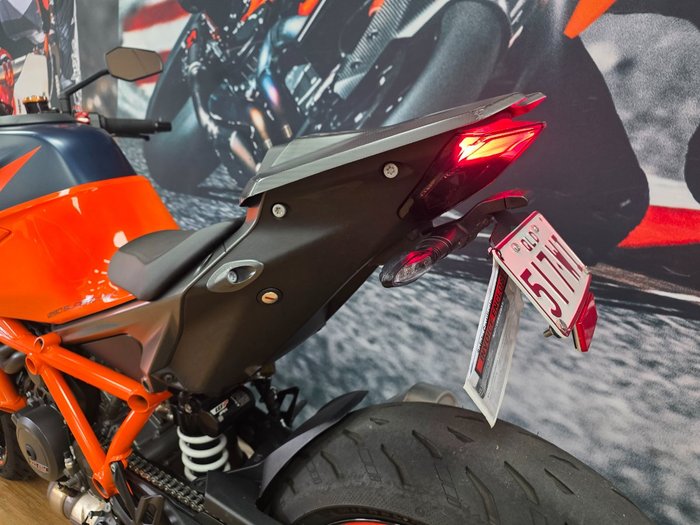 2020 Ktm 1290 SUPER DUKE R ORANGE