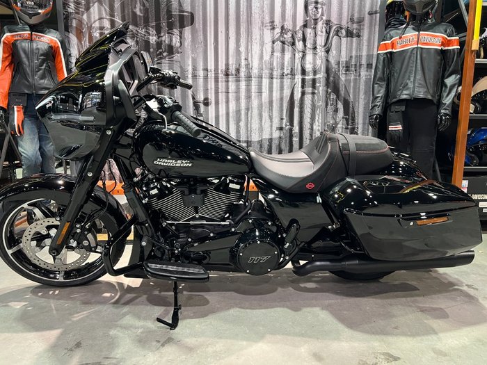 2025 Harley-davidson FLHX STREET GLIDE (117) Vivid Black