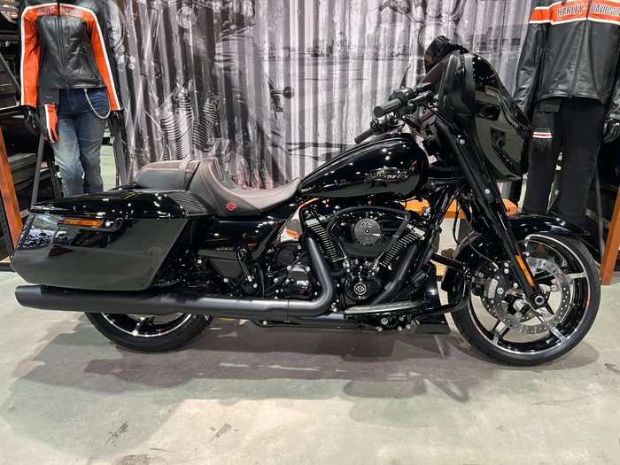 2025 Harley-davidson FLHX STREET GLIDE (117) Vivid Black