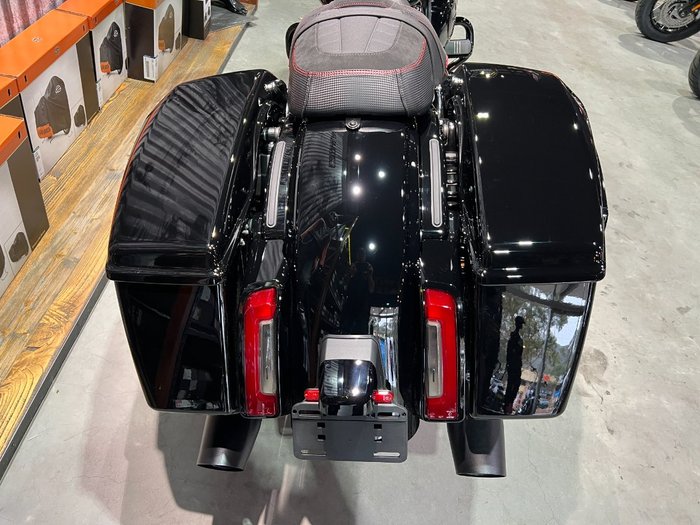 2025 Harley-davidson FLHX STREET GLIDE (117) Vivid Black