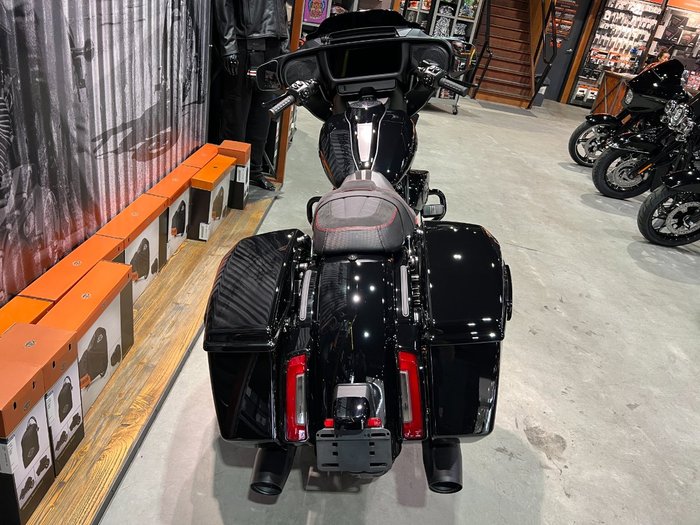 2025 Harley-davidson FLHX STREET GLIDE (117) Vivid Black