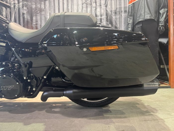 2025 Harley-davidson FLHX STREET GLIDE (117) Vivid Black