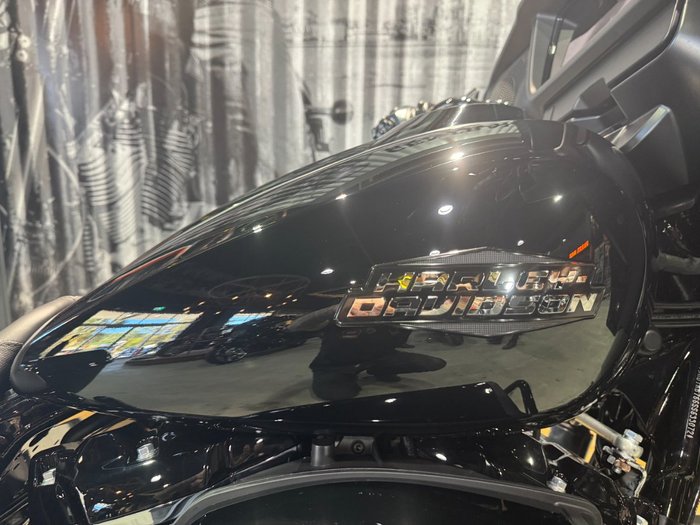 2025 Harley-davidson FLHX STREET GLIDE (117) Vivid Black