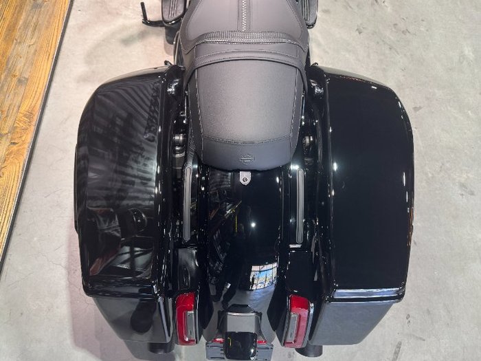 2025 Harley-davidson FLHX STREET GLIDE (117) Vivid Black