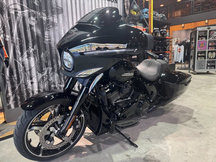 2025 Harley-davidson FLHX STREET GLIDE (117) Vivid Black