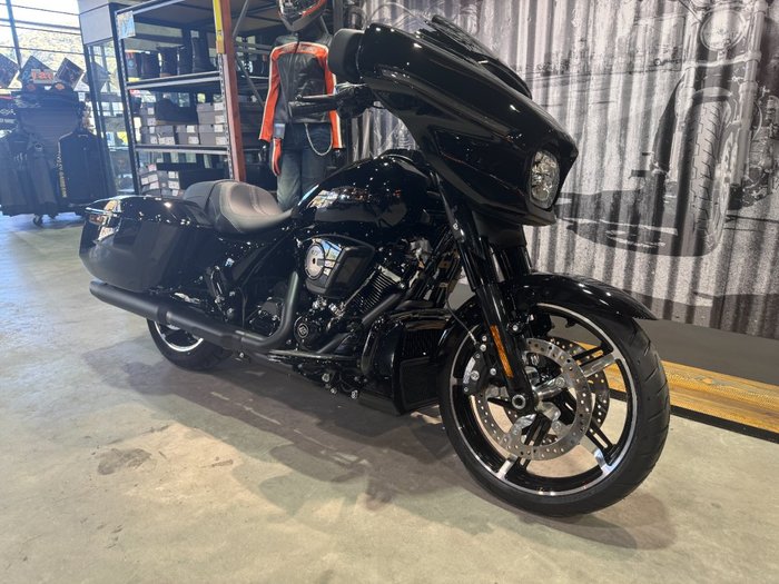 2025 Harley-davidson FLHX STREET GLIDE (117) Vivid Black