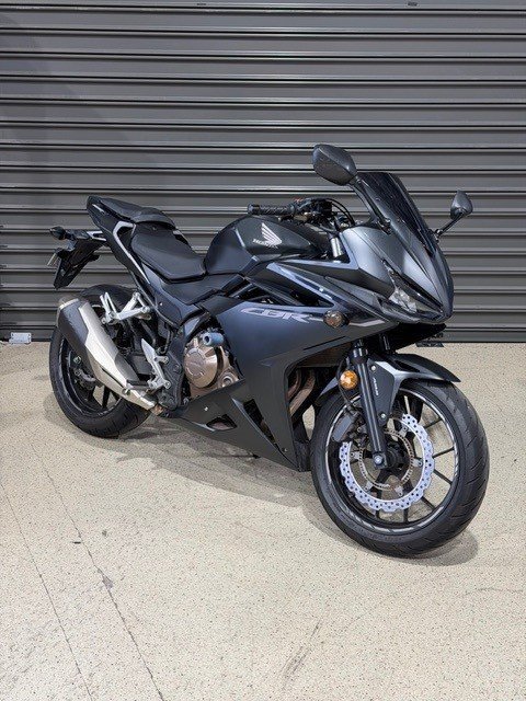 2017 Honda CBR500R BLACK