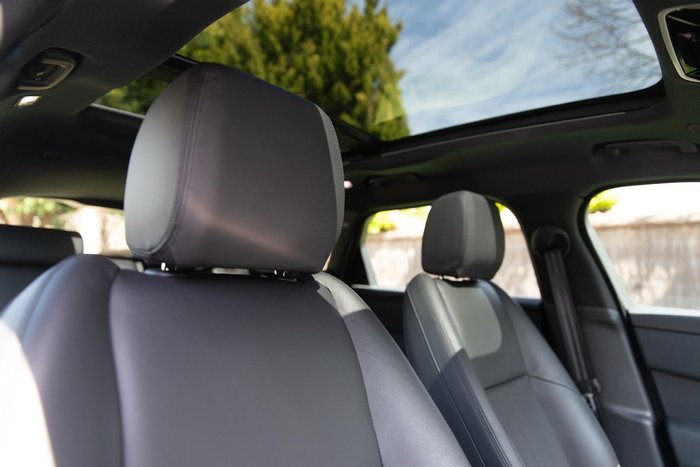 2024 Land Rover Range Rover Velar P250 Dynamic SE