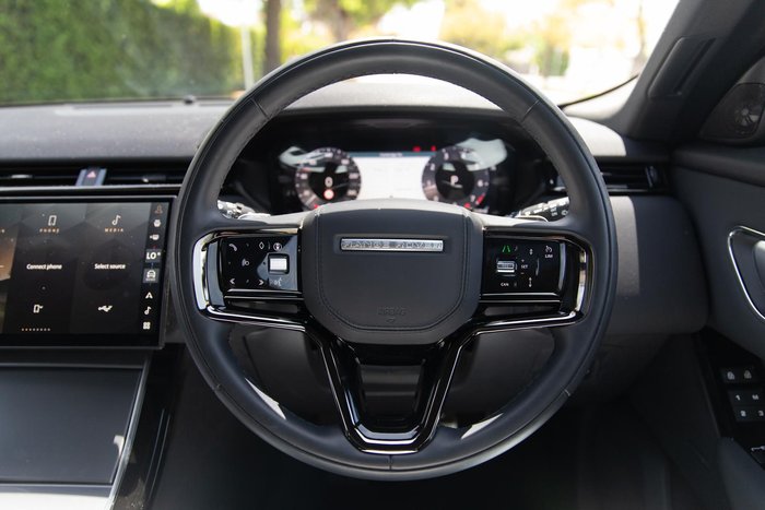 2024 Land Rover Range Rover Velar P250 Dynamic SE