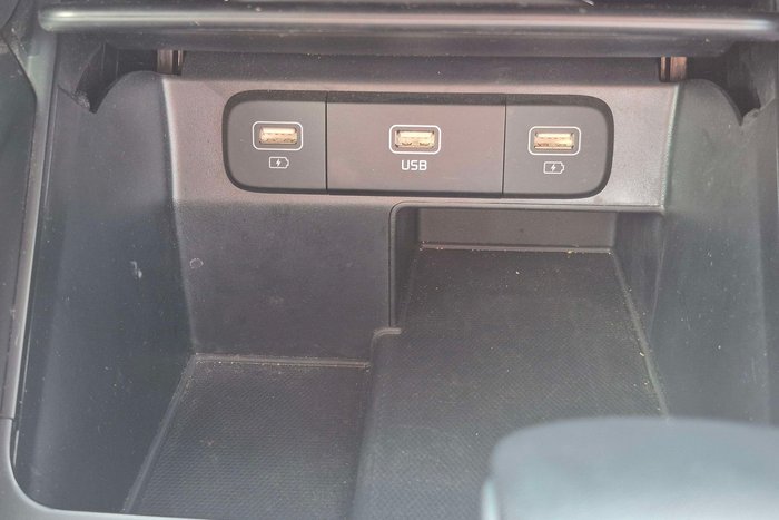 2022 Kia Sorento Sport