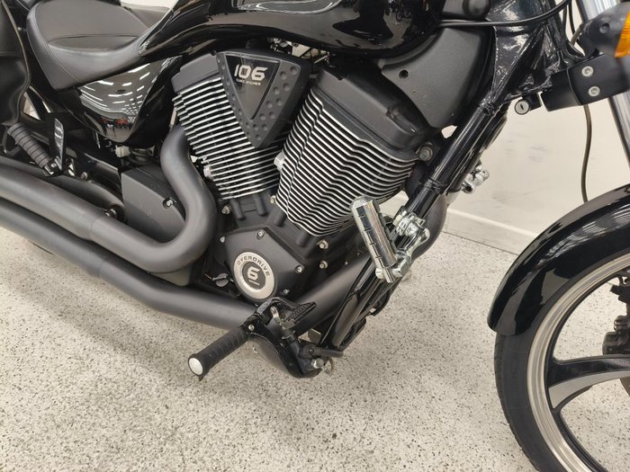2015 VICTORY VEGAS 8-BALL Black