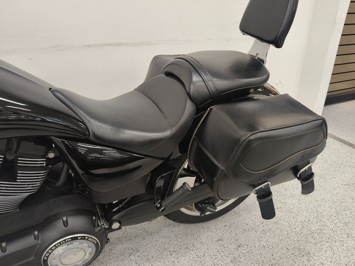 2015 VICTORY VEGAS 8-BALL Black