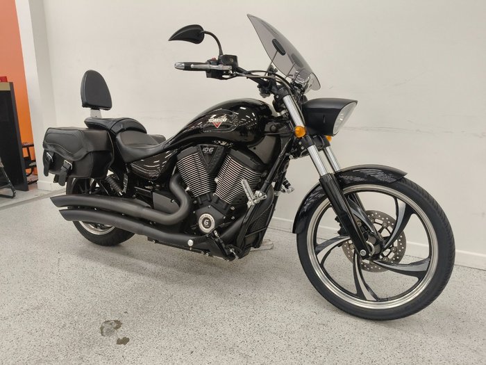 2015 VICTORY VEGAS 8-BALL Black