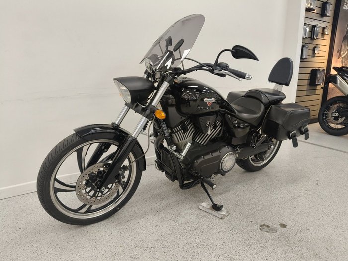 2015 VICTORY VEGAS 8-BALL Black