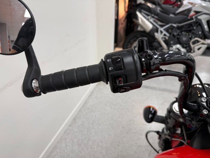 2021 INDIAN SCOUT BOBBER Red