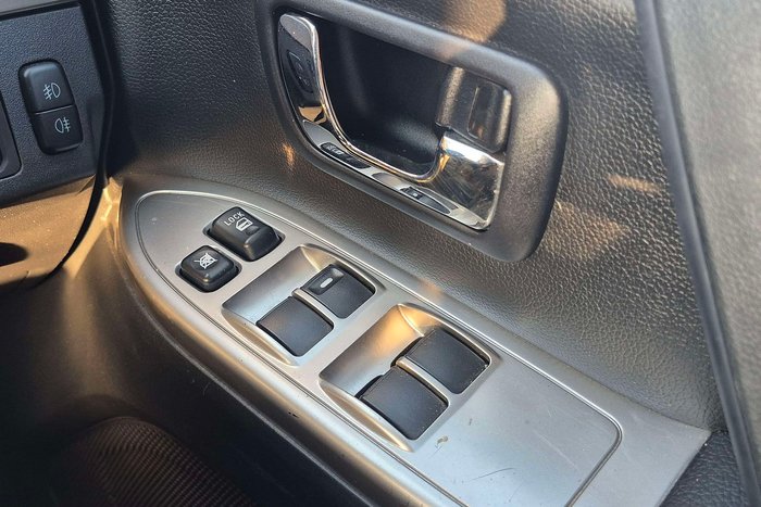 2015 Mitsubishi Pajero GLS