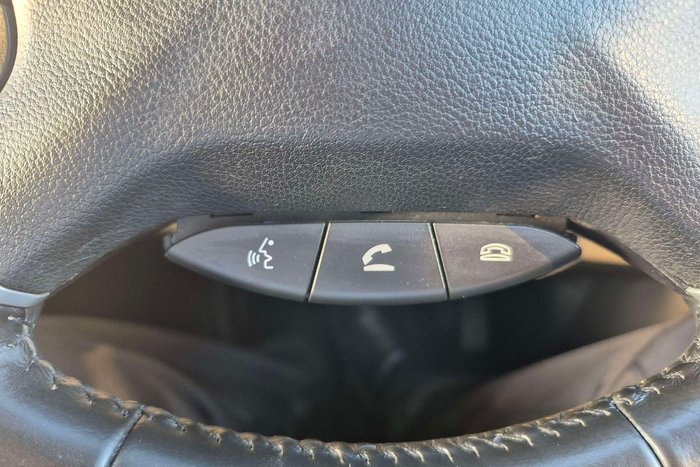 2015 Mitsubishi Pajero GLS