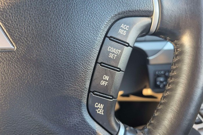 2015 Mitsubishi Pajero GLS