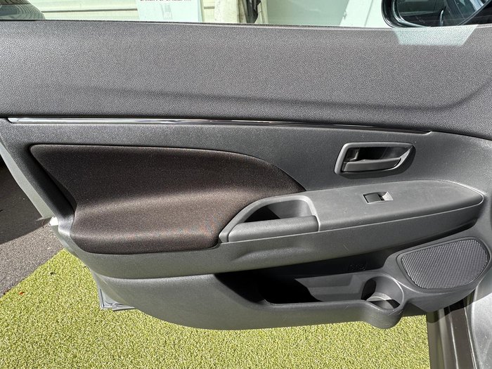 2021 Mitsubishi ASX ES