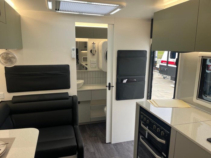 2025 New Age Caravans Desert Rose Dr18e