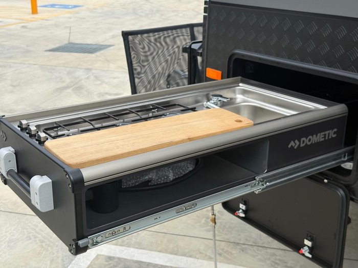 2025 New Age Caravans Desert Rose Dr18e