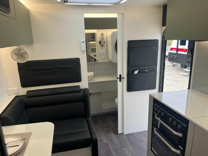 2025 New Age Caravans Desert Rose Dr18e