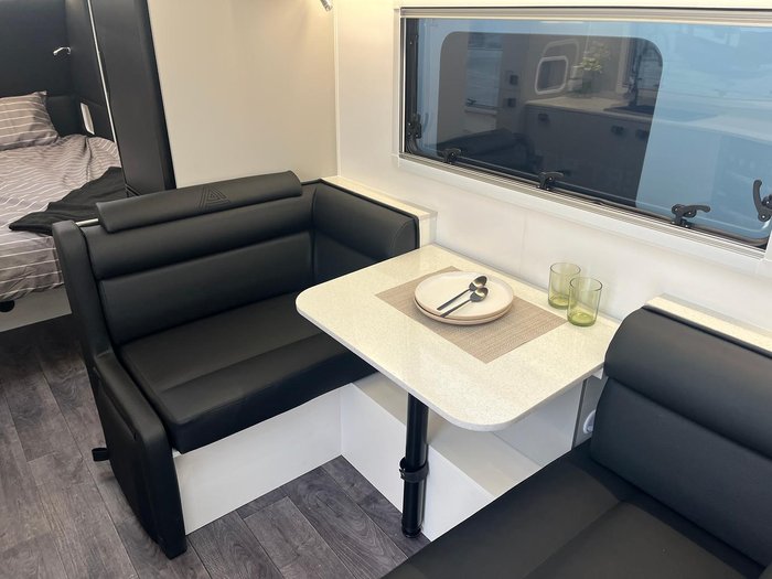 2025 New Age Caravans Desert Rose Dr18e