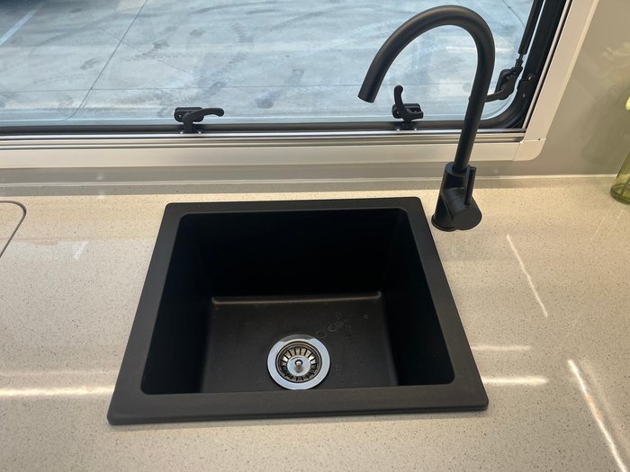 2025 New Age Caravans Desert Rose Dr18e