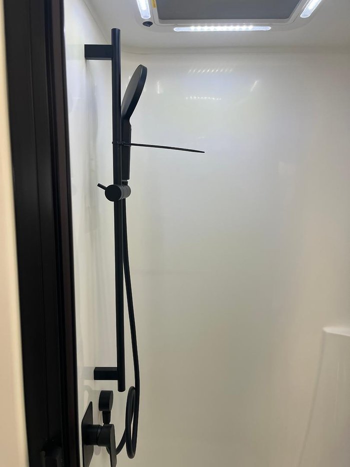 2025 New Age Caravans Desert Rose Dr18e