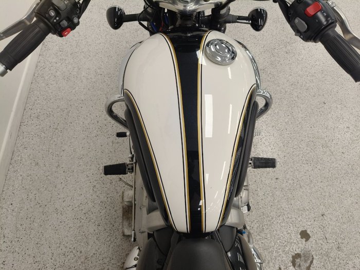 2018 Triumph BONNEVILLE SPEEDMASTER Black
