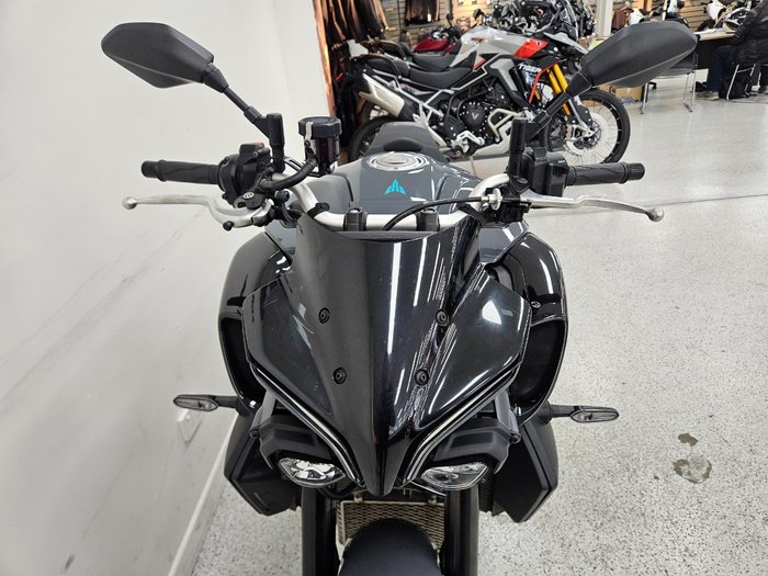 2023 YAMAHA MT-10A Black