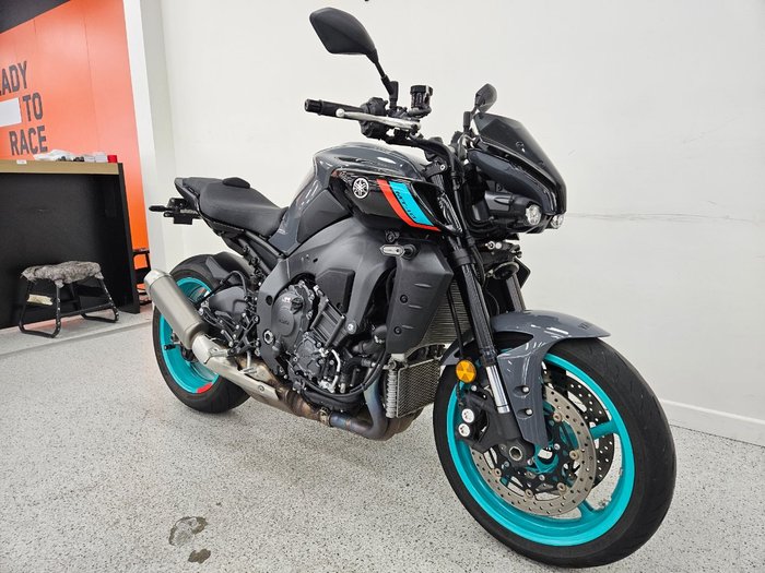 2023 YAMAHA MT-10A Black