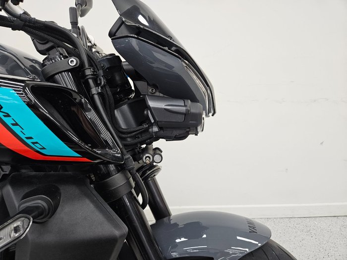 2023 YAMAHA MT-10A Black