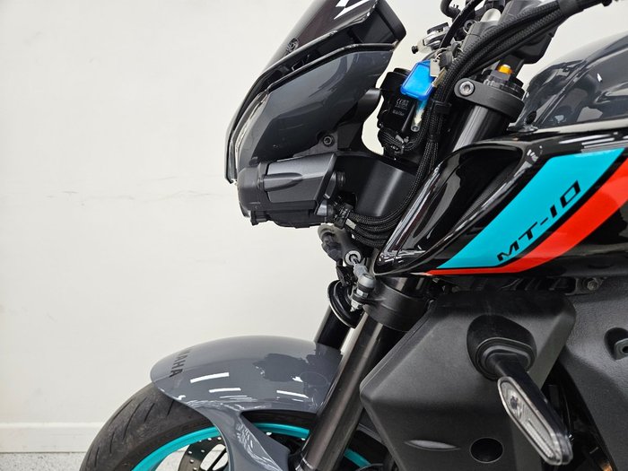 2023 YAMAHA MT-10A Black