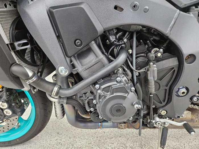 2023 YAMAHA MT-10A Black