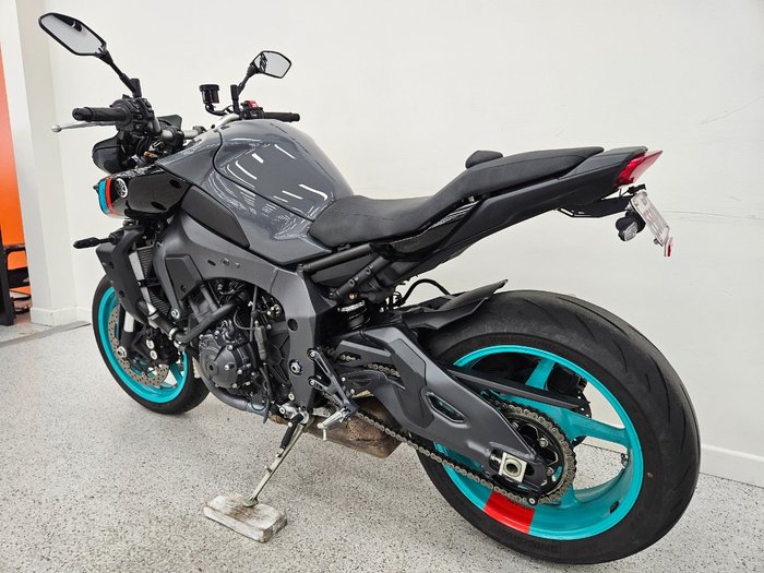 2023 YAMAHA MT-10A Black