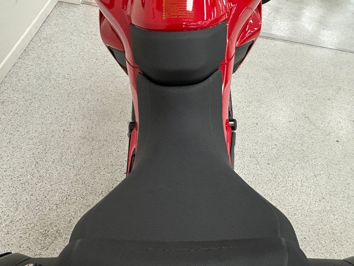 2023 DUCATI MULTISTRADA V2 Red