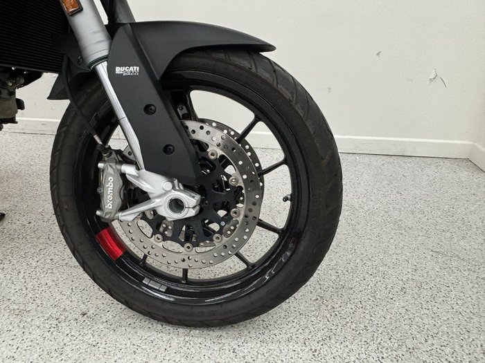 2023 DUCATI MULTISTRADA V2 Red