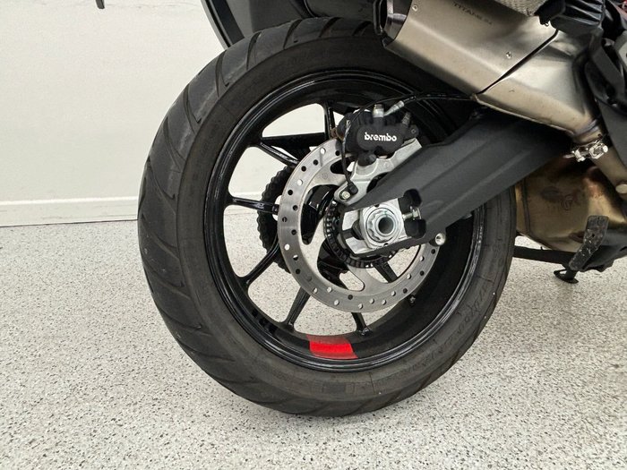 2023 DUCATI MULTISTRADA V2 Red