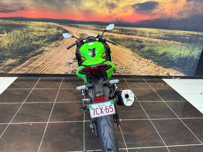2025 Kawasaki 2025 Kawasaki 500CC Ninja 500 SE LAMS GREEN